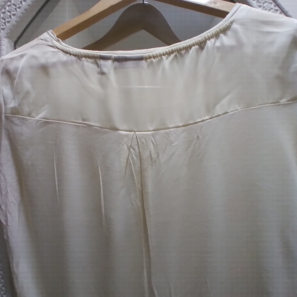 Mexx Tshirt, Beige with print, Size Small - Picture 3 of 3